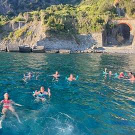 Excursion en bateau dans les Cinque Terre avec un gozzo ligure traditionnel