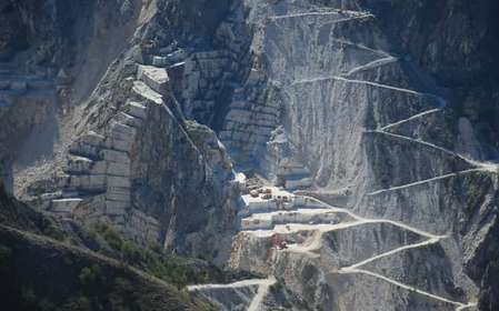 Desde Carrara: recorrido en jeep por las canteras de mármol con degustación de Lardo