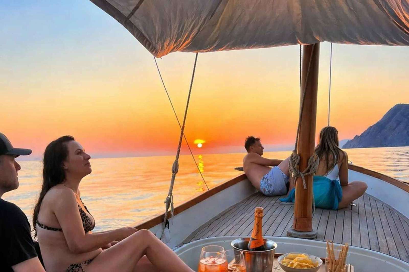 La Spezia: naplementés hajótúra aperitivóval