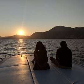 Vezetett túra privát hajón – Cinque Terre privát hajótúra