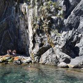 Manarola: Cinque Terre Boat Tour with Aperitif