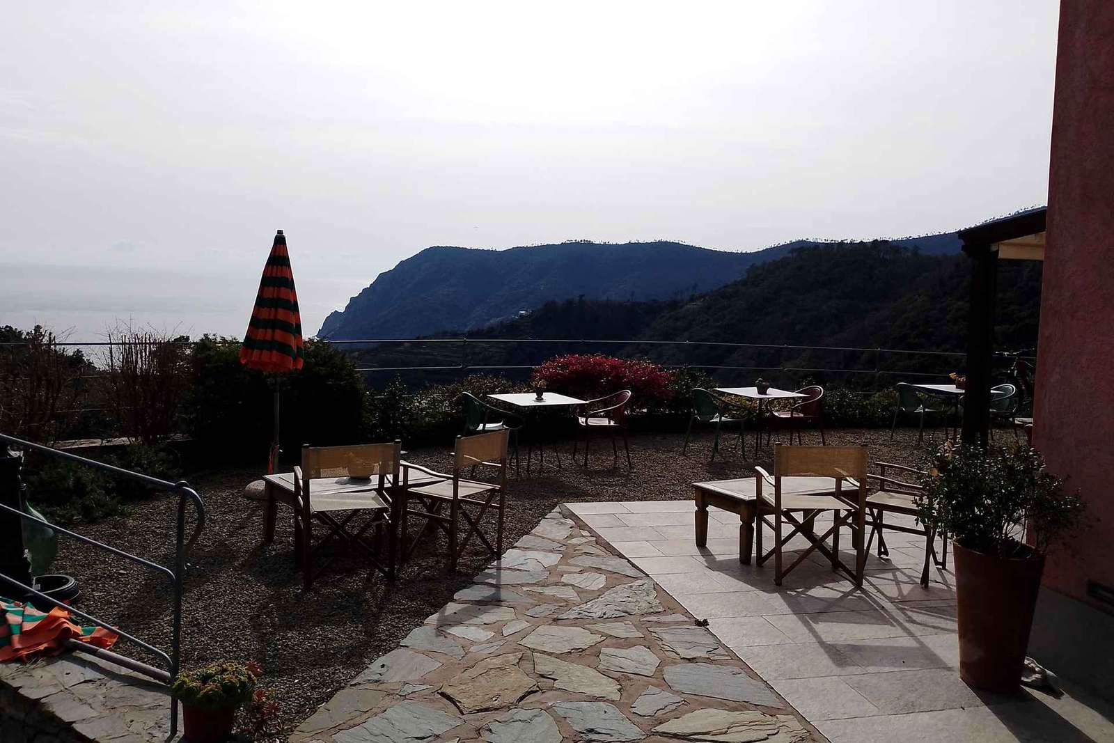 Aperitif egy parasztházban + elektromos kerékpáros túra Monterosso al Mare környékén