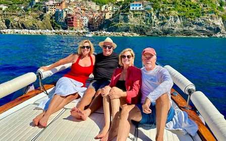 A unique day trip by boat to discover the Cinque Terre from La Spezia.