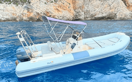 Gulf of Poets Rental Boat without a Skipper