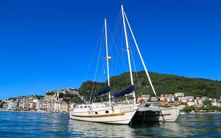 A Day Sailing in the Gulf of La Spezia on an Exclusive Classic Catamaran