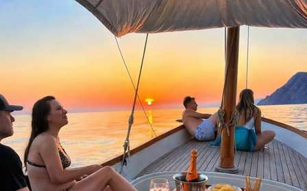 Sunset Boat Tour in Portovenere & Palmaria