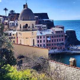 Cinque Terre-i hajótúra La Speziából természetvédelmi idegenvezetővel