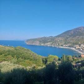Panoramatická turistika Cinque Terre z Levanta do Monterossa