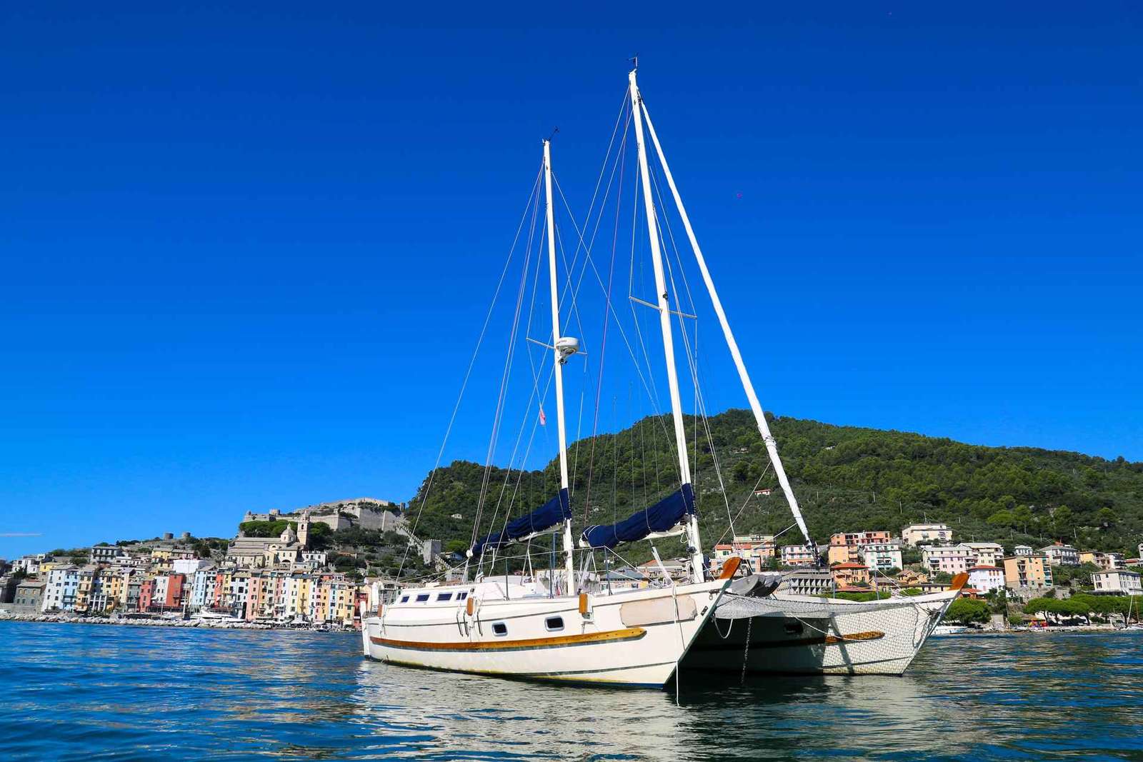 A Day Sailing in the Gulf of La Spezia on an Exclusive Classic Catamaran