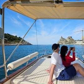 Excursion en bateau privé de La Spezia aux 5 Terres avec boissons, snacks et baignade