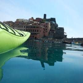 Cinque Terre: Guided Kayak Tour