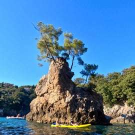 Lerici: Kayak tour to Tellaro and the hidden coves