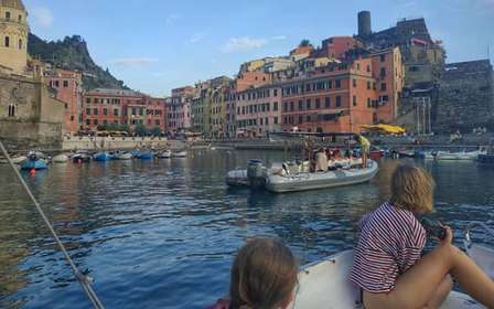 Riomaggiore: Cinque Terre Daytime Cruise with Snorkeling