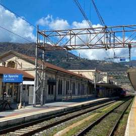 Cinque Terre Express: Train between La Spezia and Monterosso