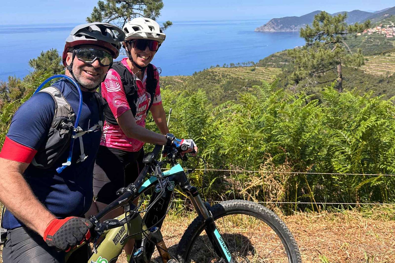 La Spezia: Cinque Terre e-bike túra idegenvezetővel