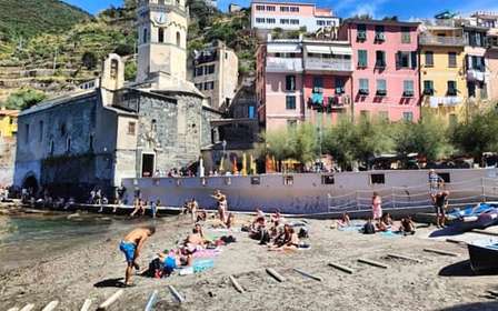 Cinque Terre Mini: Tour of 3 Villages by Train with a Local Guide