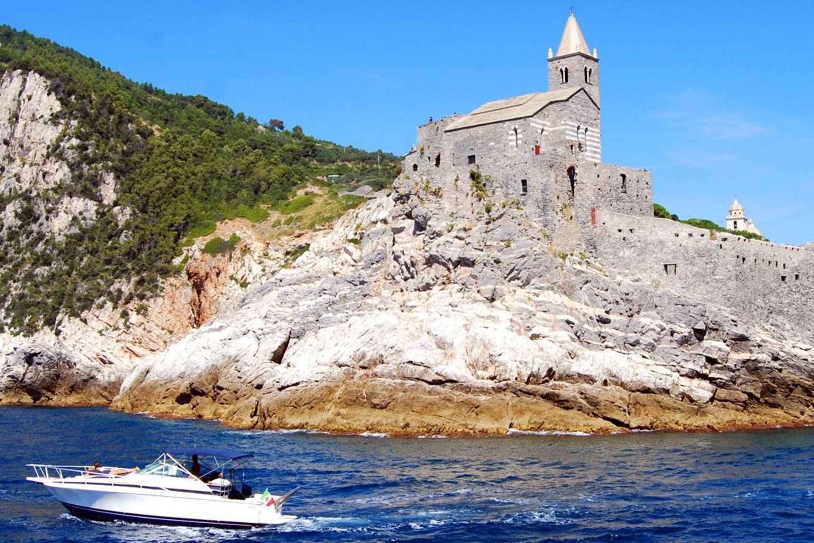 Portovenere: Private Walking Tour & Gulf of Poets Views