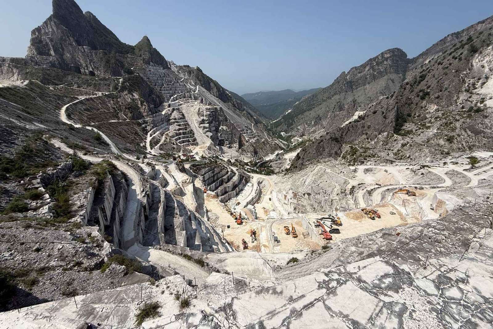 Carrara: Off-Road-Tour durch den Marmorsteinbruch