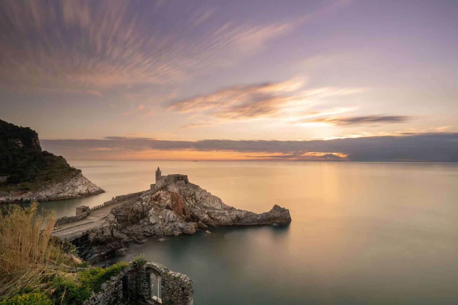 Vezetett túra privát hajón – Cinque Terre privát hajótúra