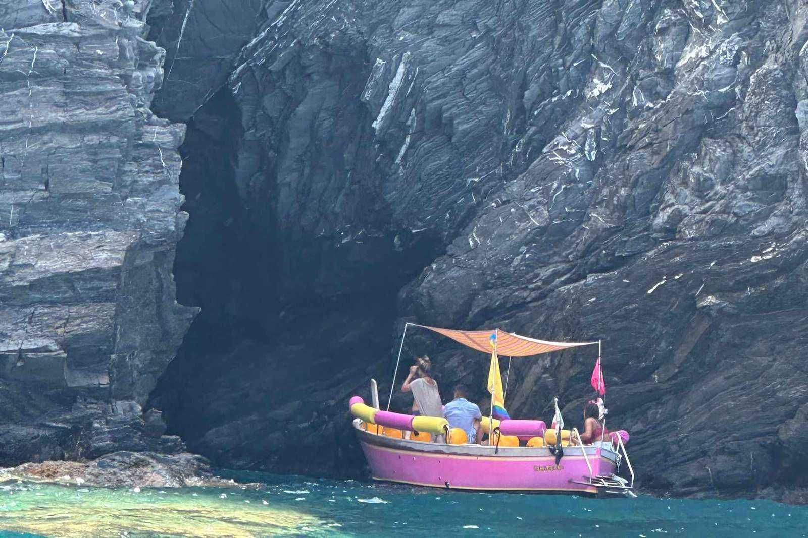 Cinque Terre: Pink Boat Tour with Lady Captain