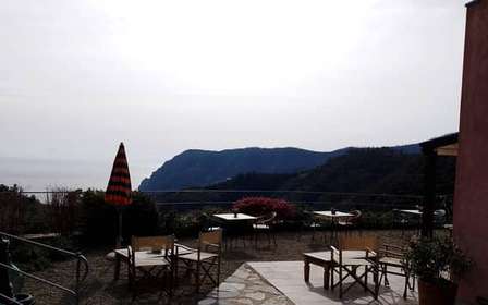 Wine Trail by e-bike + aperitif in a farmhouse with typical products