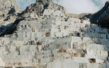 Carrara: Michelangelo Quarries and Carrara Art Studios Tour