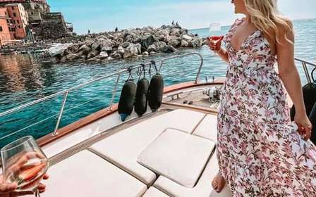 From La Spezia: Lerici, Portovenere&Islands - Lunch on board