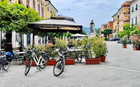 Forte Dei Marmi: E Bike Tour und versteckte Juwelen mit einem Einheimischen
