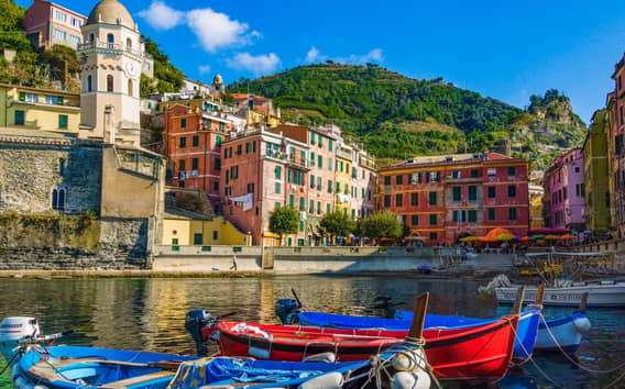 La Spezia: Cinque Terre Boat Trip with Snorkeling & Aperitif