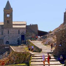 Portovenere: Private Walking Tour & Gulf of Poets Views