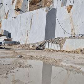 Carrara: Off-Road-Tour durch den Marmorsteinbruch