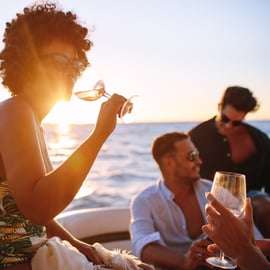 La Spezia: Tour in barca al tramonto con aperitivo e snack