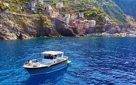 Cinque Terre: Hybrid Boat Tour with Swimming Stop